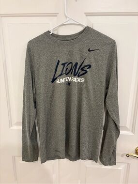 Nike Women’s Gray 'Lions Hunt In Packs' Long-Sleeve Performance Shirt